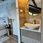 Vila Venetta,beach House,pool,jacuzzi,satellite Internet-wifi,4x4 Utv Vehicle,sup Board,island Zirje, Sibenik *