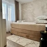 Venetta,beach House,pool,jacuzzi,satellite Internet-wifi,4x4 Utv Vehicle,sup Board,island Zirje, Sibenik * Žirje