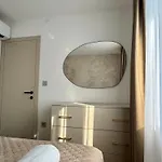 Venetta,beach House,pool,jacuzzi,satellite Internet-wifi,4x4 Utv Vehicle,sup Board,island Zirje, Sibenik * Žirje