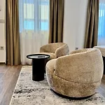 Vila Venetta,beach House,pool,jacuzzi,satellite Internet-wifi,4x4 Utv Vehicle,sup Board,island Zirje, Sibenik