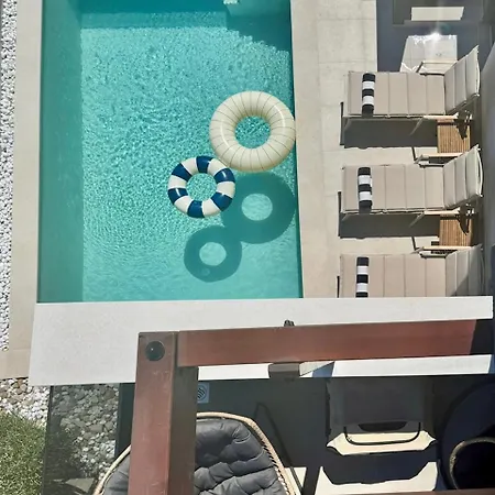 Venetta,beach House,pool,jacuzzi,satellite Internet-wifi,4x4 Utv Vehicle,sup Board,island Zirje, Sibenik Villa Žirje