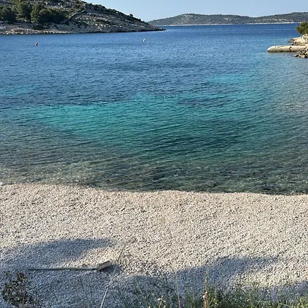 Villa Venetta,beach House,pool,jacuzzi,satellite Internet-wifi,4x4 Utv Vehicle,sup Board,island Zirje, Sibenik Zirje