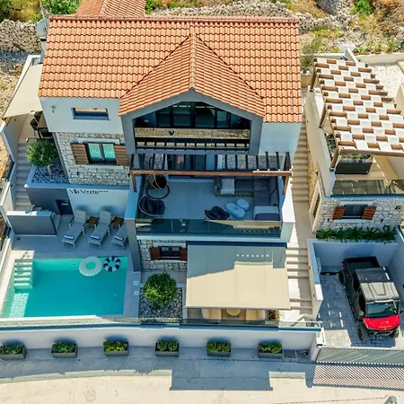 Villa Venetta,beach House,pool,jacuzzi,satellite Internet-wifi,4x4 Utv Vehicle,sup Board,island Zirje, Sibenik *