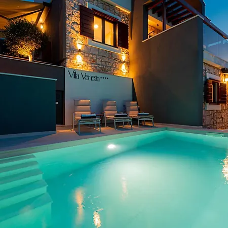 Venetta,beach House,pool,jacuzzi,satellite Internet-wifi,4x4 Utv Vehicle,sup Board,island Zirje, Sibenik Villa Zirje