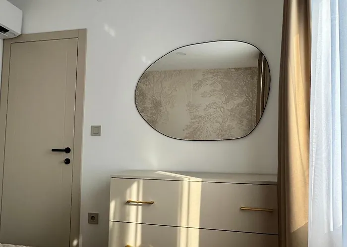 Venetta,beach House,pool,jacuzzi,satellite Internet-wifi,4x4 Utv Vehicle,sup Board,island Zirje, Sibenik * Žirje