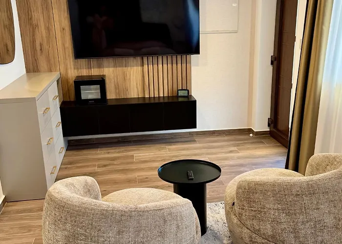 Villa Venetta House ,pool, Jacuzzi, Satellite Internet-wifi,island žirje, šibenik