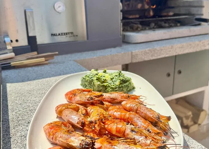 Venetta,beach House,pool,jacuzzi,satellite Internet-wifi,4x4 Utv Vehicle,sup Board,island Zirje, Sibenik * Žirje